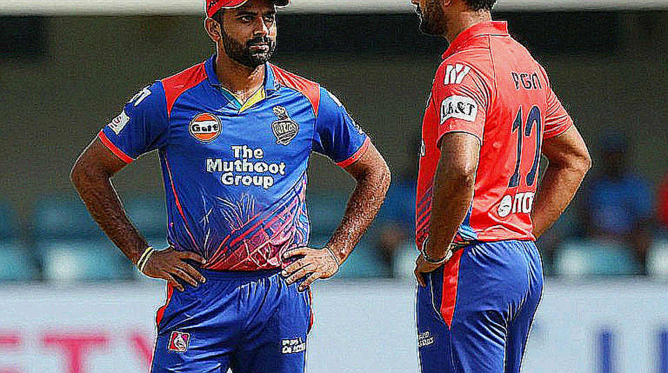 অস্ট্রেলিয়ার ম্যাচে নিউজিল্যান্ড পিছিয়ে — সব কিছু নয়, শেষ দলের গল্প