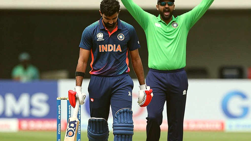 বৃষ্টিতে ধোয়া সাত দশমিক চার ওভার: হার্দিকের শূন্যস্থান নিয়ে যে খাতা অসম্পূর্ণ