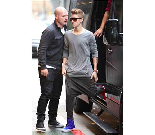 Justin Bieber Harem Outfits