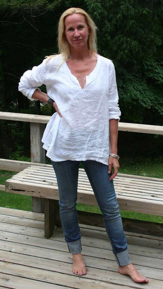 Casual Spring Outfits for Women Over 50